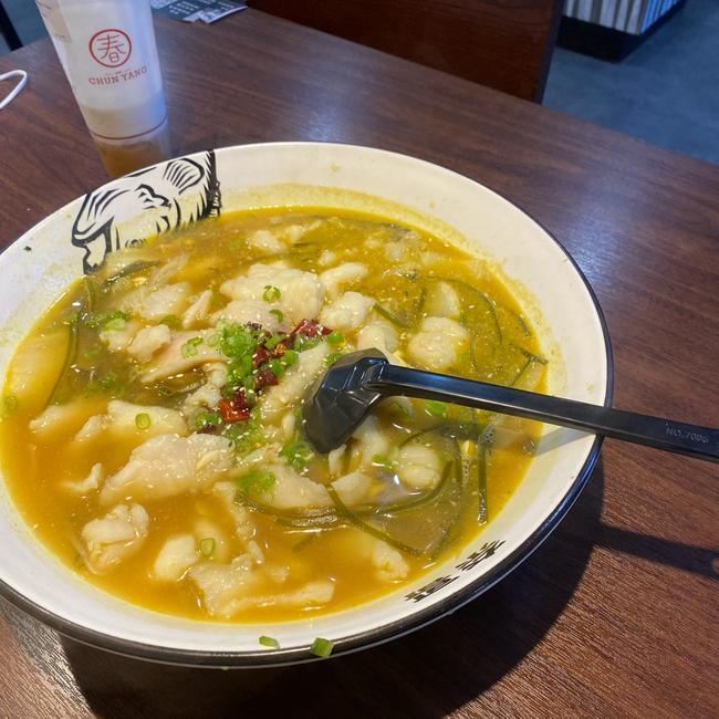 餐饮快餐加盟，奈哥酸菜鱼培训掌握门店经营技巧